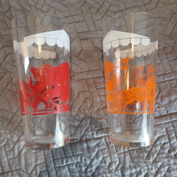 Vintage Hazel Atlas Big Top Circus - Picture 1 of 3